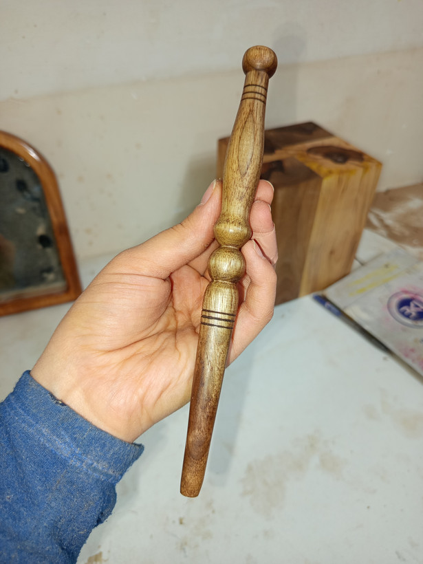 خودکار چوبی برند شاهو جنس چوب روس و گردو ابعاد خودکار بیک در ۳ رنگ متنوع