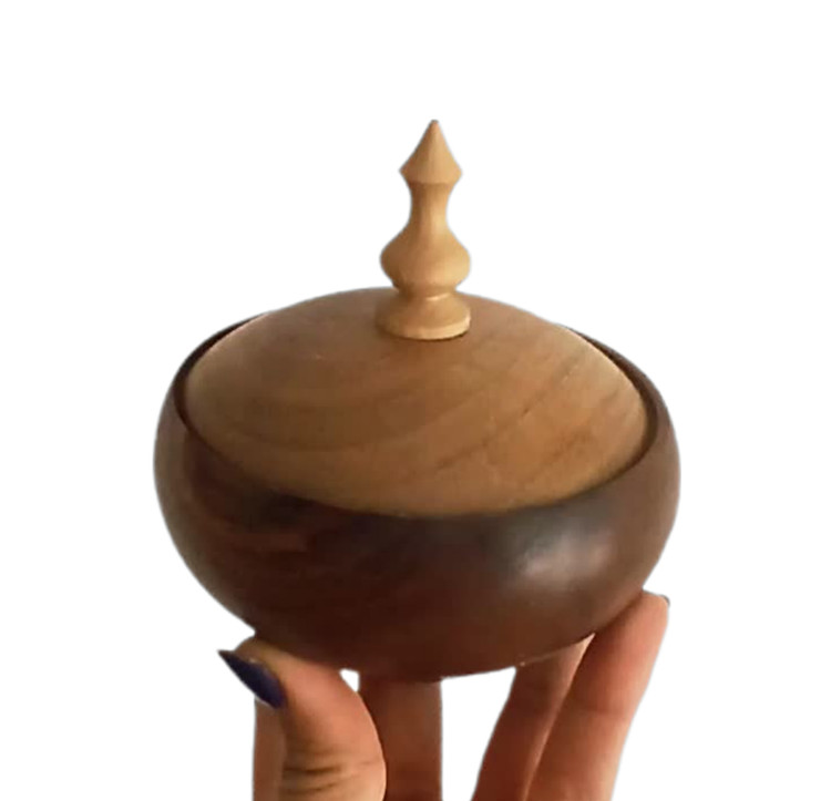 قندان چوبی برند شاهو جنس چوب گردو ابعاد ۱۵ در ۱۲