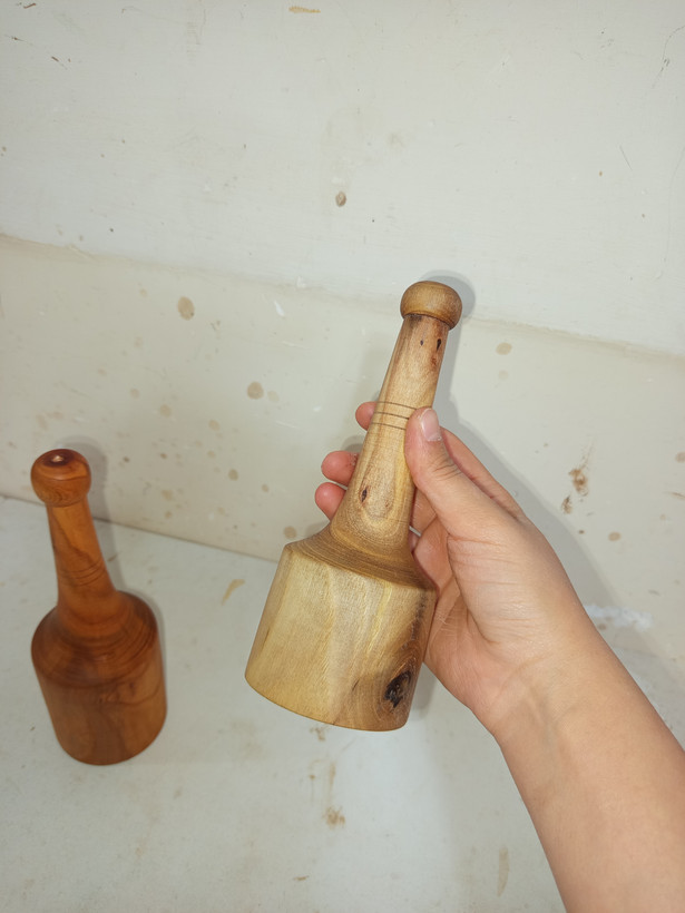 گوشتکوب چوبی برند شاهو جنس چوب گردو سایز کوچک